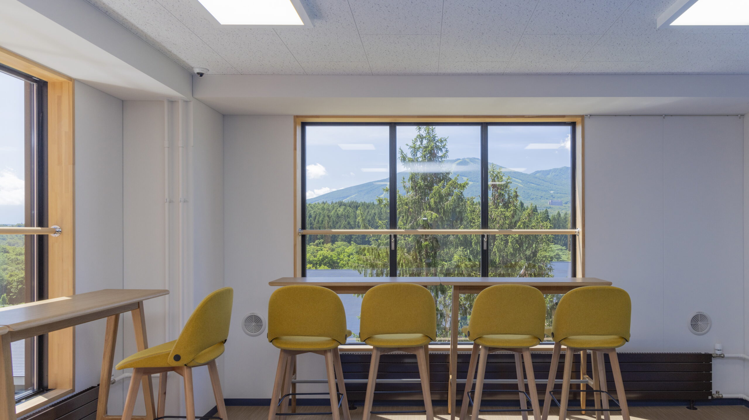 P1213_J5F_EVホール_240819_011